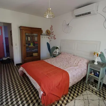 Appartement Avec Terrasse Et Jardin
